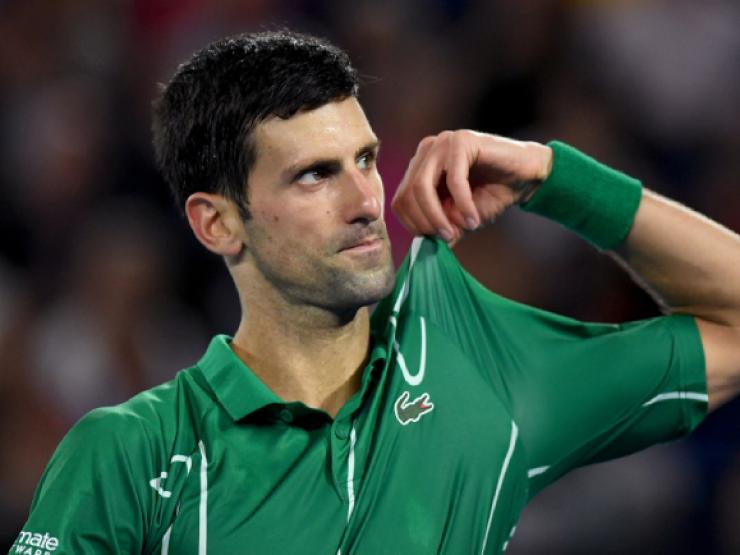 Hai cú bỏ nhỏ làm Djokovic, Tsitsipas ngao ngán ở ATP Finals (Clip nóng tennis)