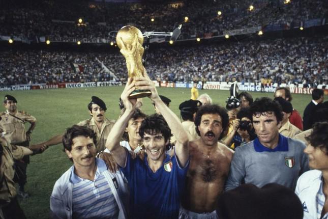 Lịch sử World Cup 1982: Paolo Rossi, người hùng thay đổi tiến trình lịch sử - 1