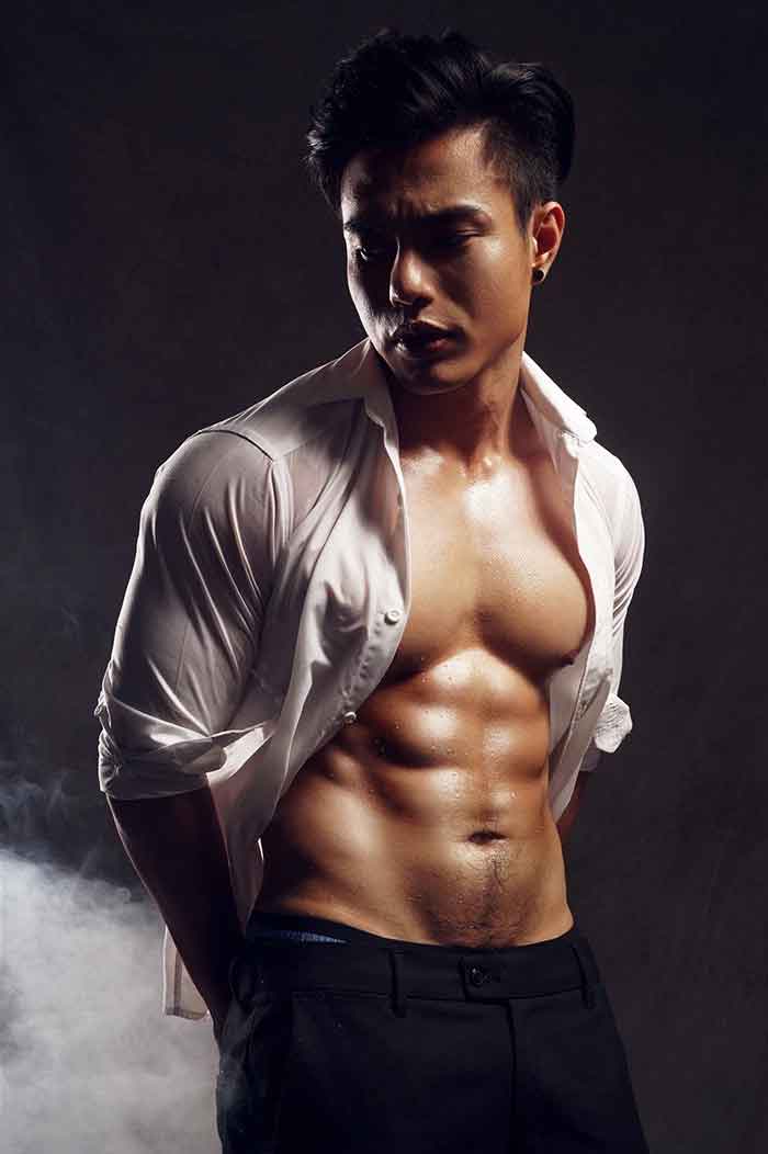 &#34;Lee Min Ho Đồng Nai&#34; diện áo croptop khoe body sau thời gian bị chê như &#34;đuông dừa&#34; - hình ảnh 3