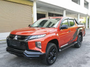 Tin tức ô tô - Giá xe Mitsubishi Triton lăn bánh tháng 11/2022, tặng Camera lùi