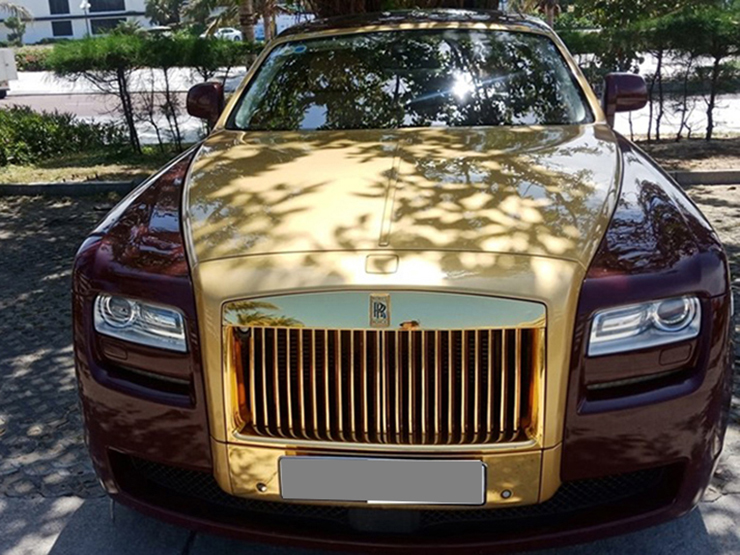 Đấu giá xe Rolls-Royce Ghost mạ vàng của ông Trịnh Văn Quyết thất bại lần 2