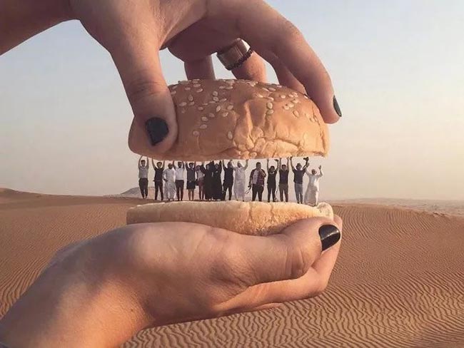 Miếng hamburger đặc biệt nhất thế giới.
