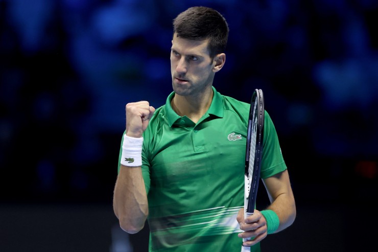 Djokovic đánh bại Medvedev sau hơn 3 tiếng đồng hồ