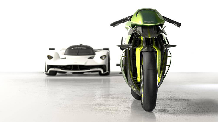 Chiếc superbike vẫn giữ nguyên dáng vẻ hung hãn của người tiền nhiệm nhưng bổ sung thêm các thành phần khí động học rõ nét hơn như cánh gió trước mới
