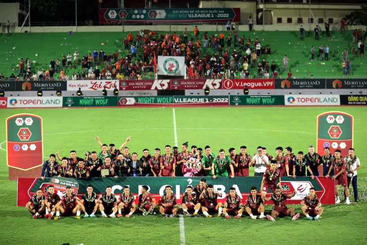 Video bóng đá Bình Định - TP. HCM: Đại tiệc trong hiệp 2, cái kết trọn vẹn (V-League) - 3