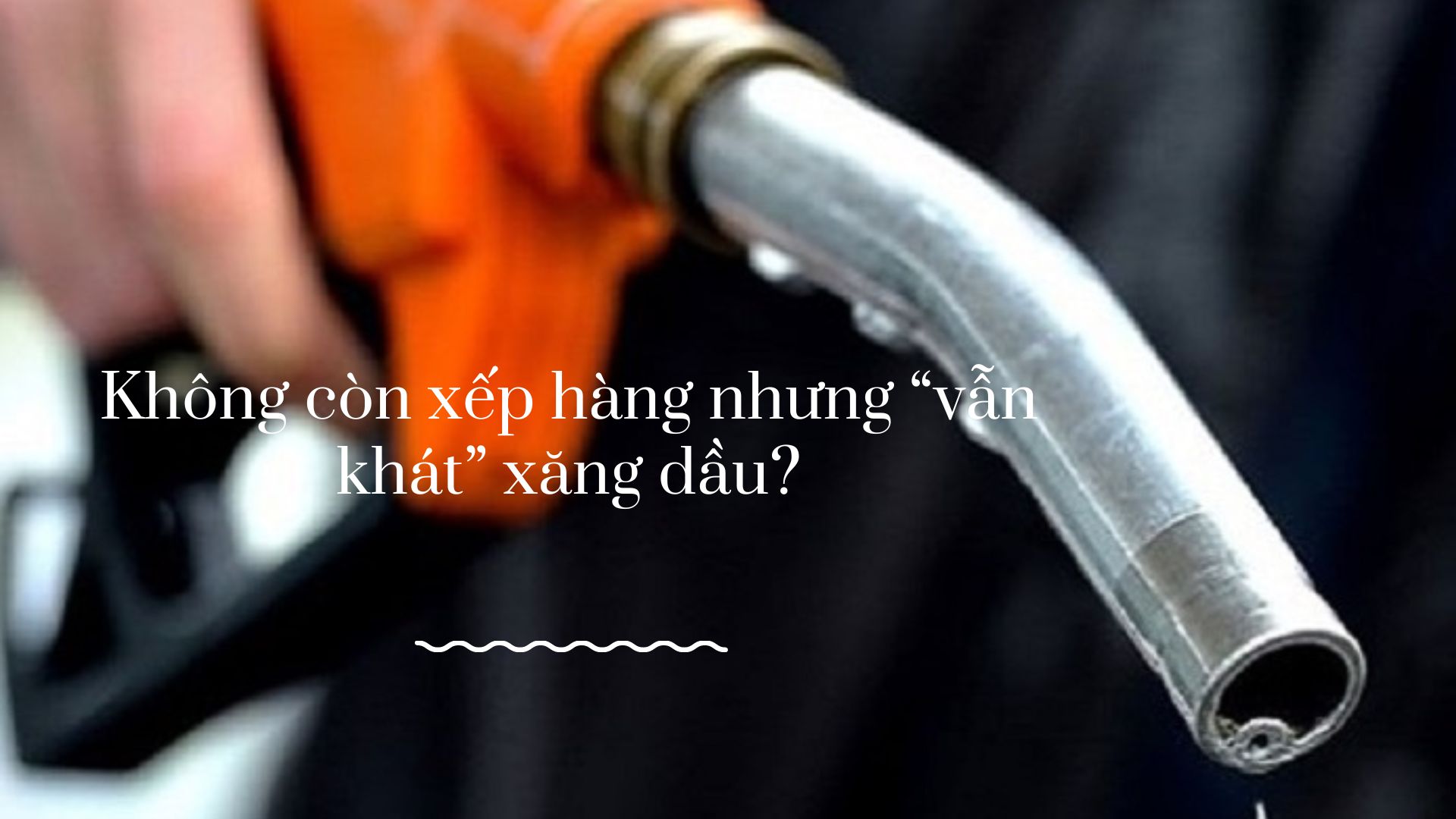 Giá xăng dầu tăng 4 lần liên tiếp, xe tải vẫn “nằm dài” ở bãi, chờ vơi “cơn khát” - 2