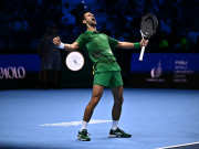 Thể thao - Nóng nhất thể thao trưa 19/11: Djokovic &quot;sức cùng lực kiệt&quot; sau khi hạ Medvedev