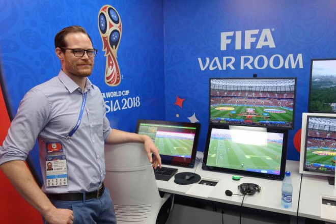 Lịch sử World Cup 2018: VAR lần đầu xuất hiện - 1