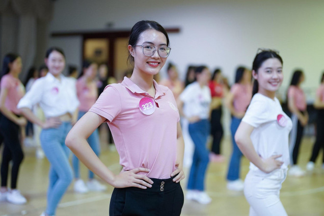 Bài tập vũ đạo làm khó thí sinh Hoa hậu Việt Nam - hình ảnh 9