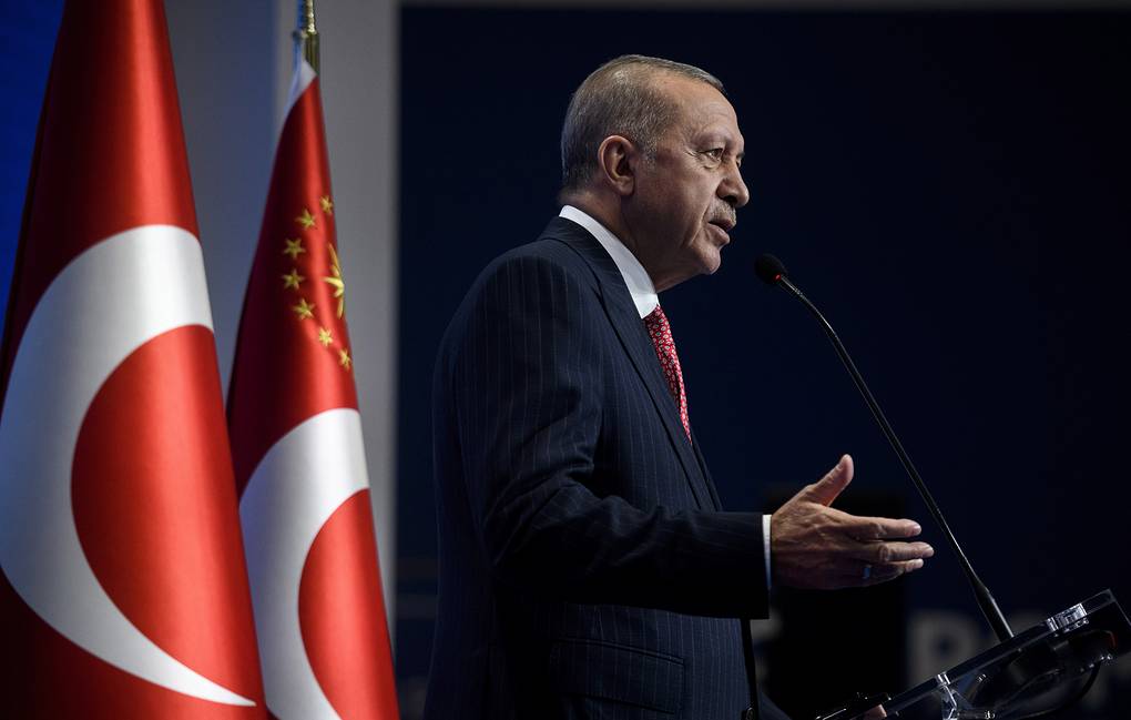 Ông Erdogan tuyên bố chiến dịch chống khủng bố của Ankara ở Syria sẽ tiếp tục. Ảnh: TASS