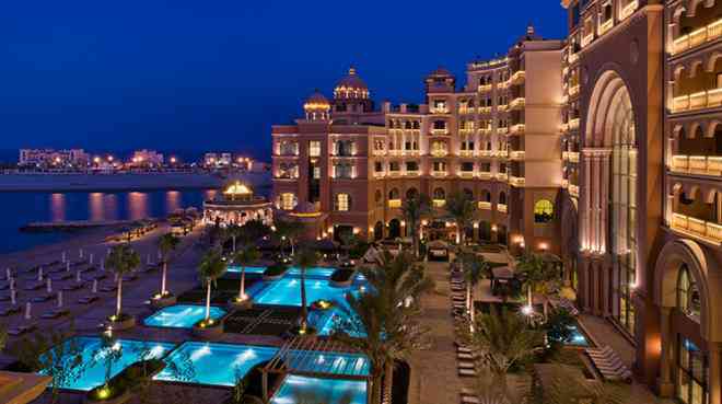Khách sạn đắt đỏ tại Qatar với dịch vụ tiện nghi xa hoa lên đến 15.000 bảng Anh/đêm. Ảnh: forbestravelguide.