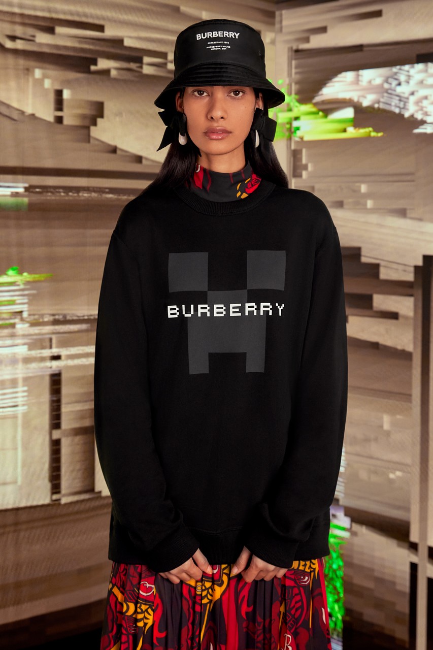 Burberry và Minecraft ra mắt bộ sưu tập capsule đem thế giới ảo đến thực tế - 2