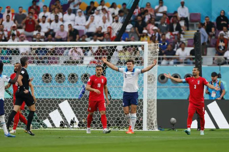 Harry Maguire đã có trận đấu tốt, có 1 cú đánh đầu dứt điểm dội xà ngang và đóng góp 1 kiến tạo khi ĐT Anh đại thắng ĐT Iran 6-2 khi ra quân ở World Cup 2022