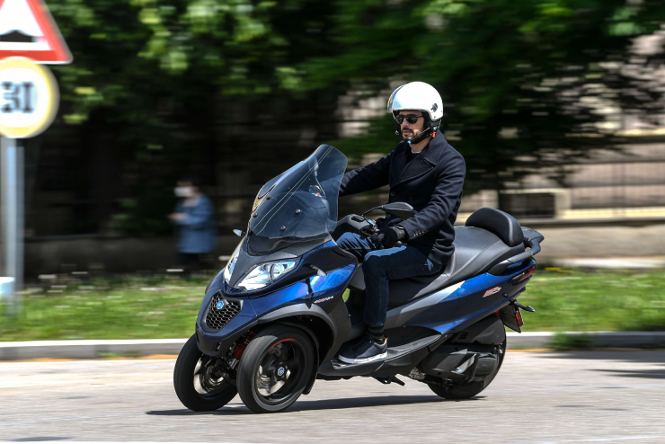 Ra mắt bộ đôi xe ga cao cấp Piaggio Beverly S và MP3 Sport tại Việt Nam - 8