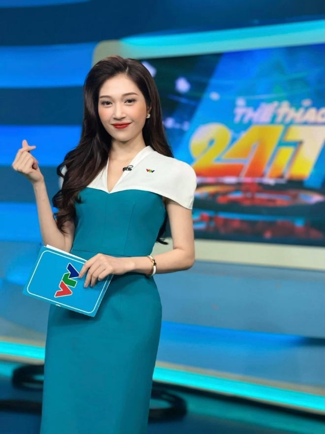 Đỗ Mỹ Linh lấy chồng Chủ tịch HN FC, MC World Cup hé lộ mẫu bạn trai lý tưởng - 9