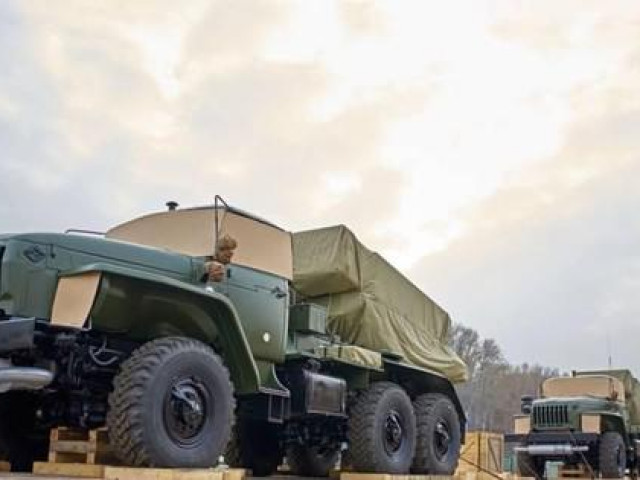 Quân đội Nga nhận pháo phản lực phóng loạt Tornado-G và Tornado-S giữa xung đột với Ukraine