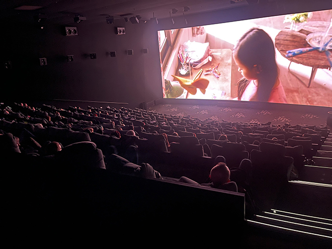 Khán giả quốc tế bất ngờ với phim Việt Nam tại LHP Hạng A thế giới - 3