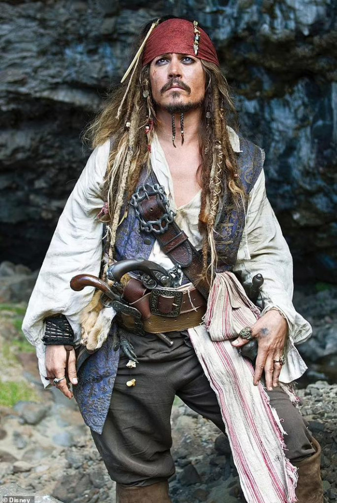 Johnny Depp ghi dấu ấn sâu đậm với khán giả qua vai thuyền trưởng Jack Sparrow