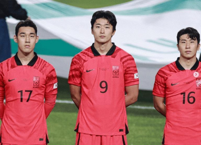 Cầu thủ Hàn Quốc tại World Cup gây sốt vì ngoại hình như diễn viên - 1