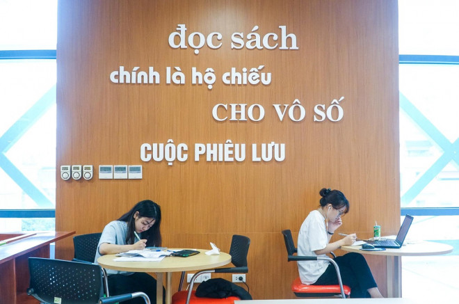 Dự án do Ngân hàng thế giới (World Bank) tài trợ với tổng vốn đầu tư lên đến 11 triệu USD, Trường Đại học Kinh tế Quốc dân được giao làm đầu mối triển khai. Thư viện điện tử dùng chung dự kiến tiếp cận khoảng 600.000 sinh viên, 27.000 giảng viên từ các cơ sở giáo dục tại Việt Nam.