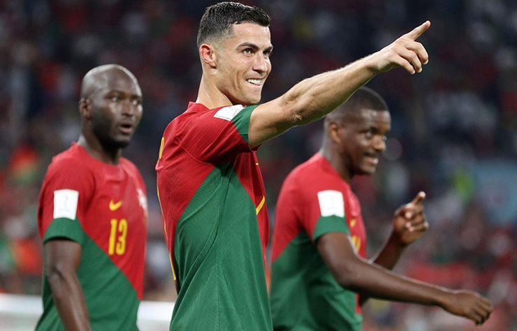 Ronaldo tỏa sáng trước Ghana