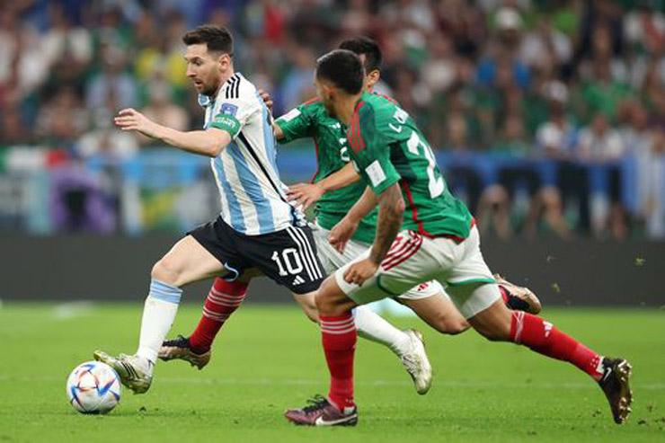 Messi lập mưa kỷ lục giúp Argentina hạ Mexico, sánh ngang kỳ tích Maradona - 1