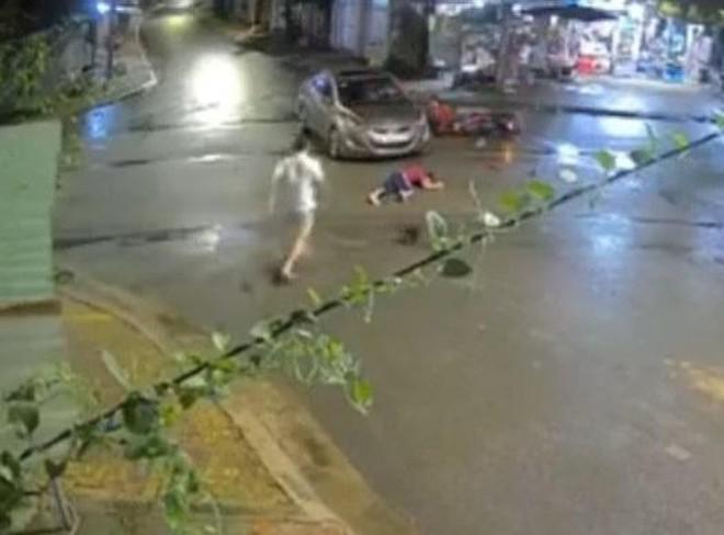 Hiện trường vụ tai nạn tại ngã tư đường Hùng Vương - Huỳnh Minh Thạnh