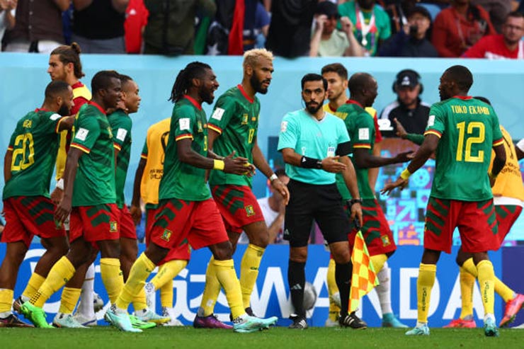 Choupo-Moting mang về một điểm quý giá cho Cameroon