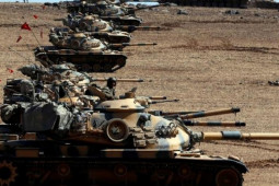 Quân đội Thổ Nhĩ Kỳ chờ lệnh ông Erdogan để tiến vào Syria truy quét người Kurd