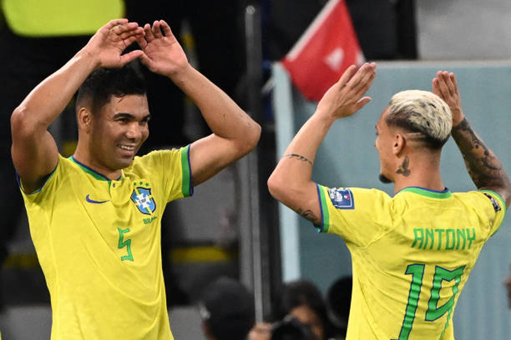 Brazil là đội bóng tiếp theo có suất vào vòng 1/8