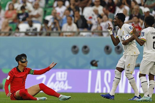 Cảm xúc và thiếu thủ lĩnh dẫn dắt khiến các đội bóng châu Á gục ngã ở thời khắc quyết định. Ảnh: AFP Cảm xúc quá lớn