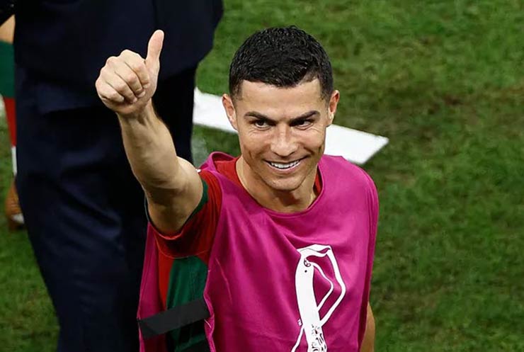 Ronaldo sắp đồng ý đầu quân cho Al Nassr tại giải VĐQG Saudi Arabia