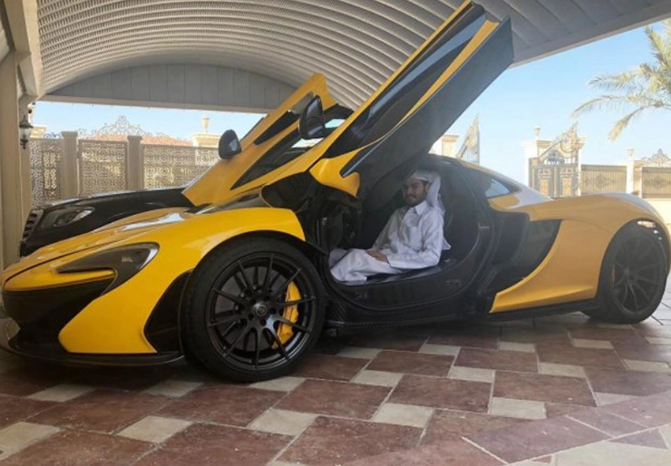 Choáng ngợp với dàn siêu xe đắt đỏ của hội "con nhà giàu" Qatar - 3