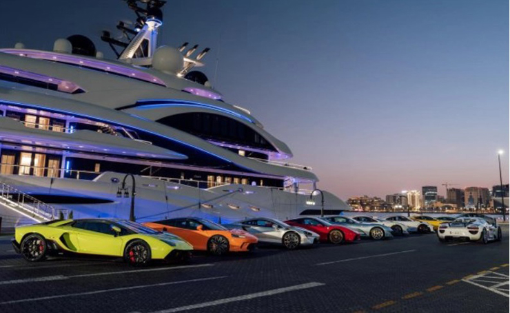 Choáng ngợp với dàn siêu xe đắt đỏ của hội "con nhà giàu" Qatar - 11