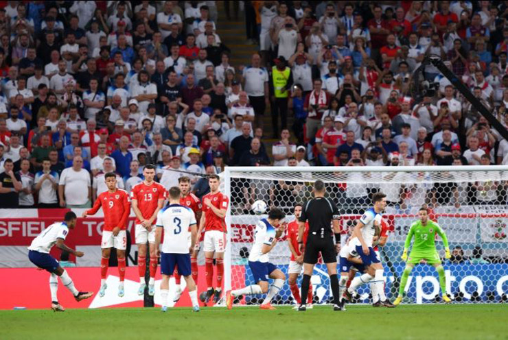 Tuyệt phẩm đá phạt của Marcus Rashford trong trận Anh - xứ Wales