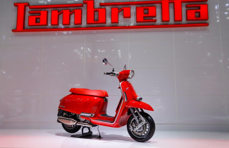 2023 Lambretta G350 mới trình làng trước công chúng, thực tế dựa trên mẫu thiết kế xe mang tên G325 Special vốn lộ diện cách đây vài năm. G350 là sản phẩm cao cấp hiện nay và là lá cờ đầu của Lambretta. Xe được định vị thuộc phân khúc xe tay ga hạng sang. 
