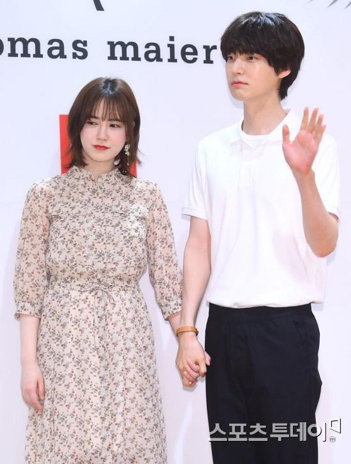 Ahn Jae Hyun đệ đơn kiện ly hôn chống lại Goo Hye Sun