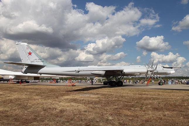 Cận cảnh Tu-95MS. Ảnh: Wikipedia