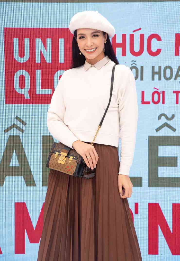 Sao Việt diện đồ đông: Diễm My 9X, H'Hen Niê, Lương Thùy Linh trẻ trung với váy ngắn - 7