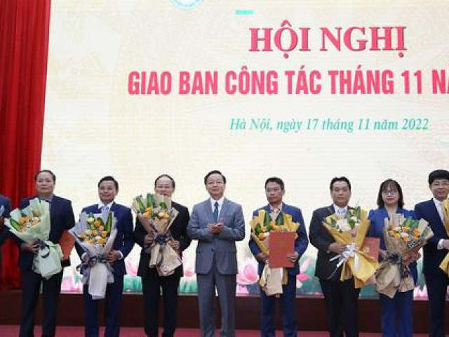 Bộ Tài nguyên - Môi trường điều động, bổ nhiệm hàng loạt lãnh đạo cục, vụ