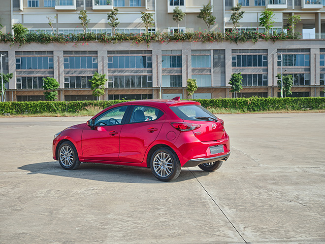 Giá xe Mazda2 tháng 12/2022, ưu đãi lên đến 61 triệu đồng - 6