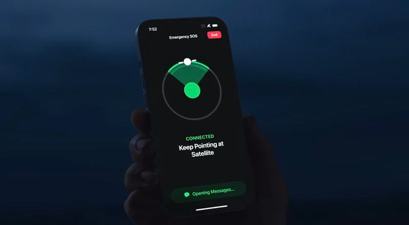 Tính năng SOS khẩn cấp kết nối vệ tinh trên iPhone 14 lần đầu cứu người - 1