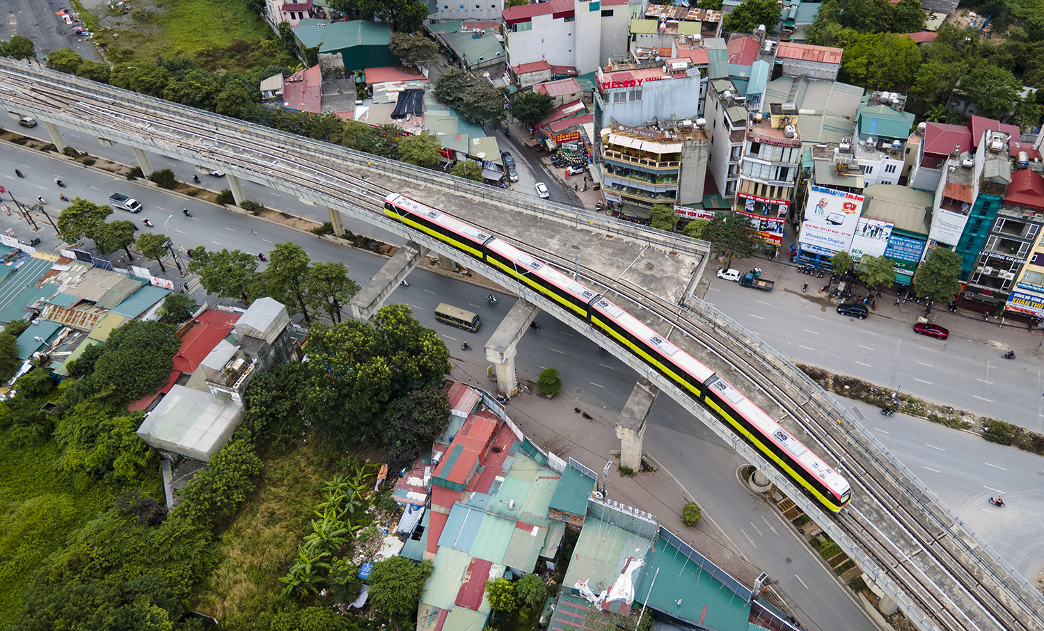 Tuyến đường sắt chạy thử là 8,5km, với thời gian dự kiến là 16 phút, ở mỗi ga sẽ dừng 20 giây và có tổng cộng&nbsp;8 ga.