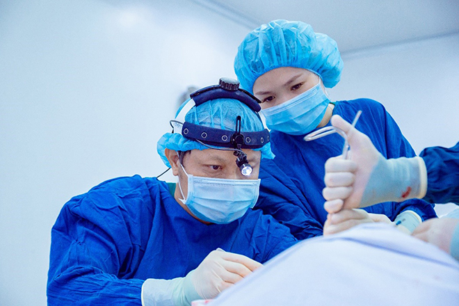 THS- BS Nguyễn Tiến Huy chia sẻ bí quyết giảm thiểu rủi ro khi phẫu thuật thẩm mỹ ai cũng nên biết - 2