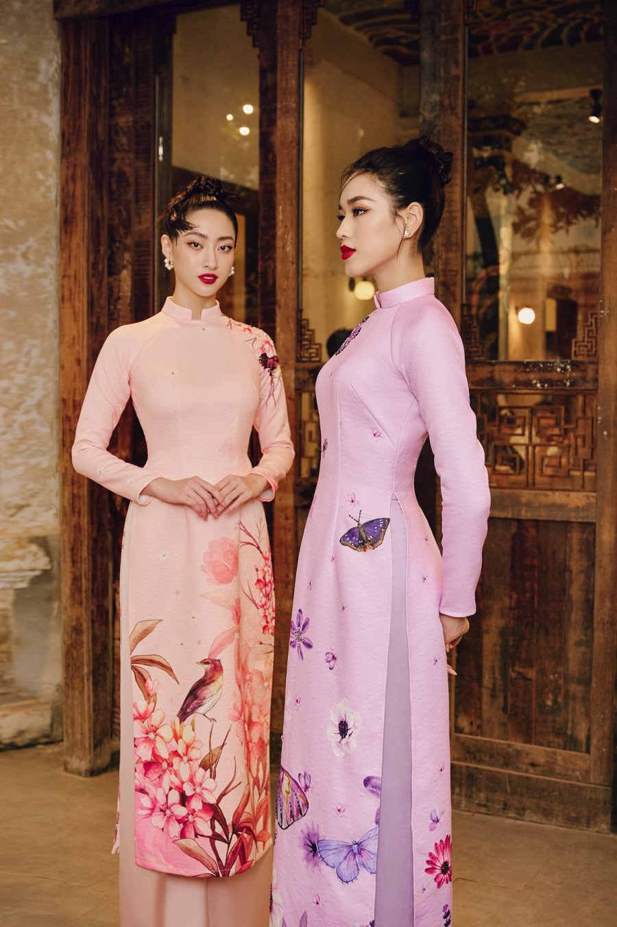 Đỗ Hà, Lương Thuỳ Linh khoe nhan sắc thu hút với áo dài truyền thống.