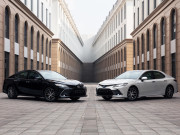 Tin tức ô tô - Giá xe Toyota Camry niêm yết và lăn bánh tháng 12/2022