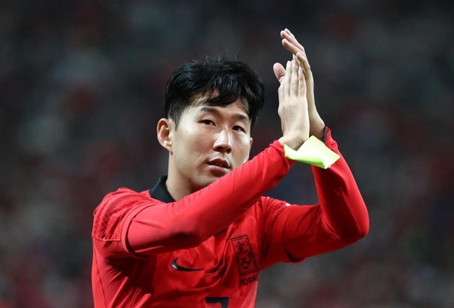 Trước thềm WC 2022,&nbsp;Son Heung Min đã phải tăng cường độ cũng như khối lượng tập luyện sau ca phẫu thuật vì&nbsp;nứt xương hốc mắt.