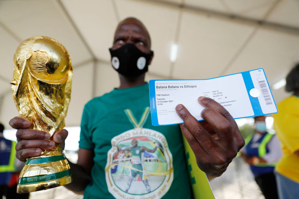 Mua được vé xem World Cup với giá do FIFA phát hành không phải chuyện dễ đối với nhiều người hâm mộ (ảnh: Reuters)