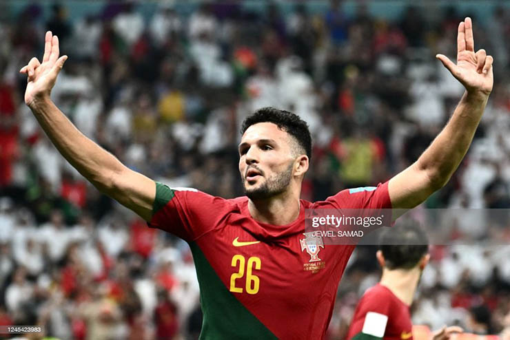 SAO Bồ Đào Nha ghi hat-trick: Vượt Ronaldo ở World Cup, lập hàng loạt kỷ lục - 1