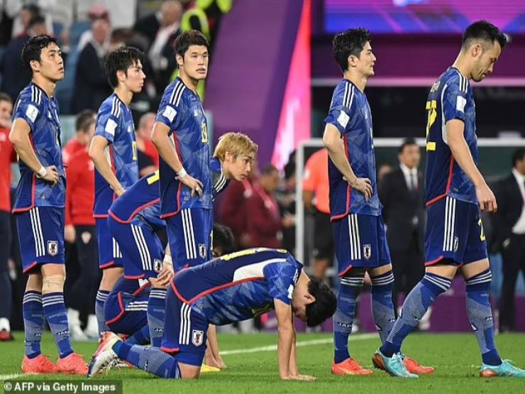 Tin nóng bóng đá World Cup tối 6/12: Sao Nhật cần thời gian để quên nỗi đau penalty